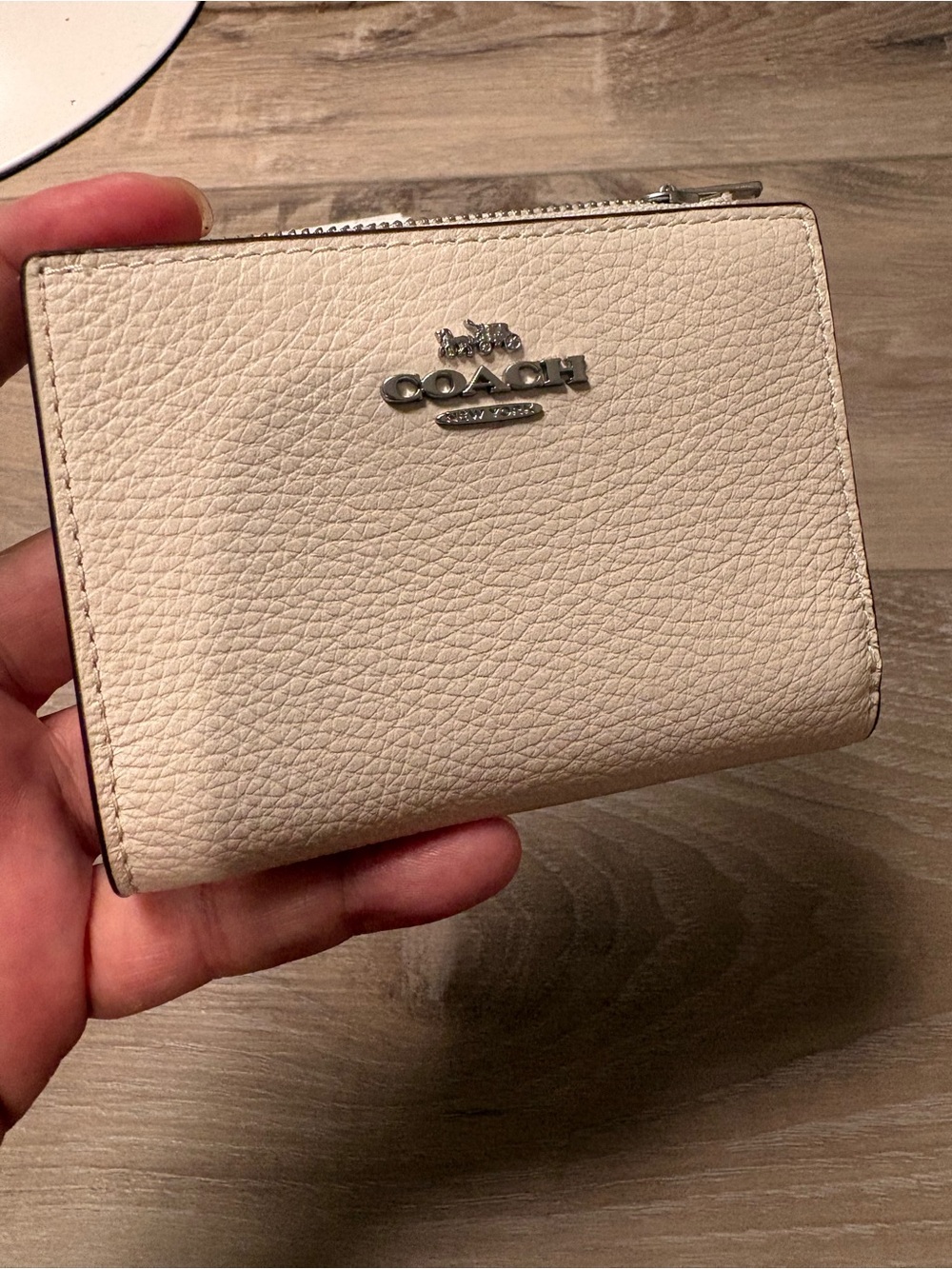 Coach Snap Wallet – Chalk Pebble Leather | New with Tags